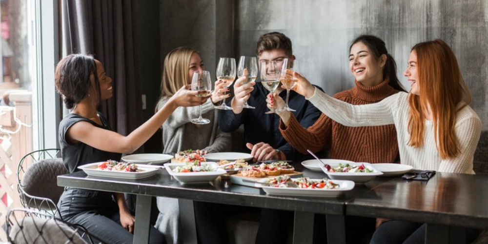 Image by Freepik | 5 Fantastic Food Festivals for Spring and Summer 2024